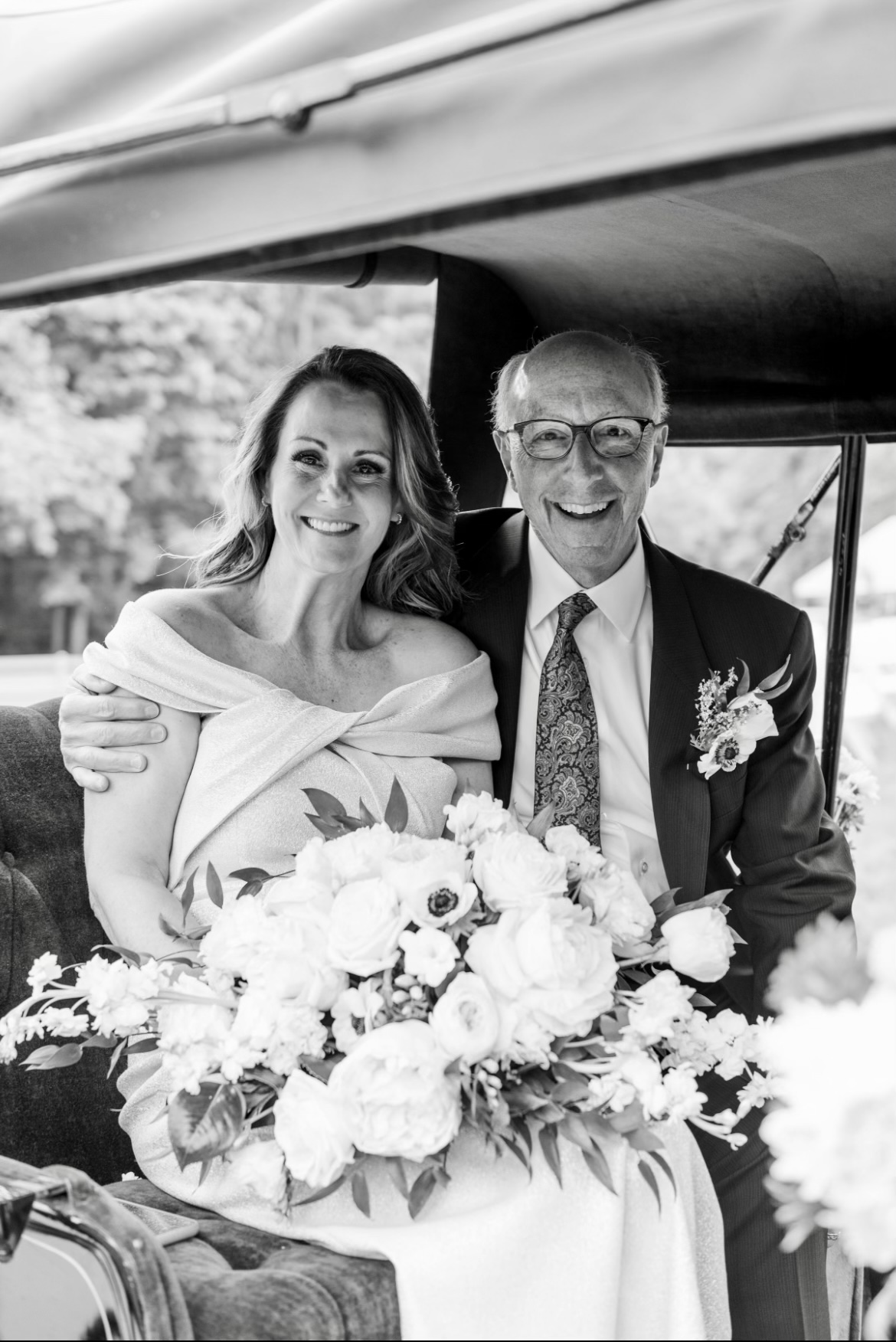 Joe-and-Tammy-Wedding-picture Black and white image